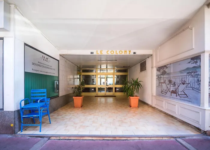 Studette Croisette, Proche Martinez * Cannes